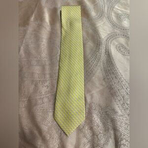 Salvatore Ferragamo Mens Yellow Dog Print Silk Tie